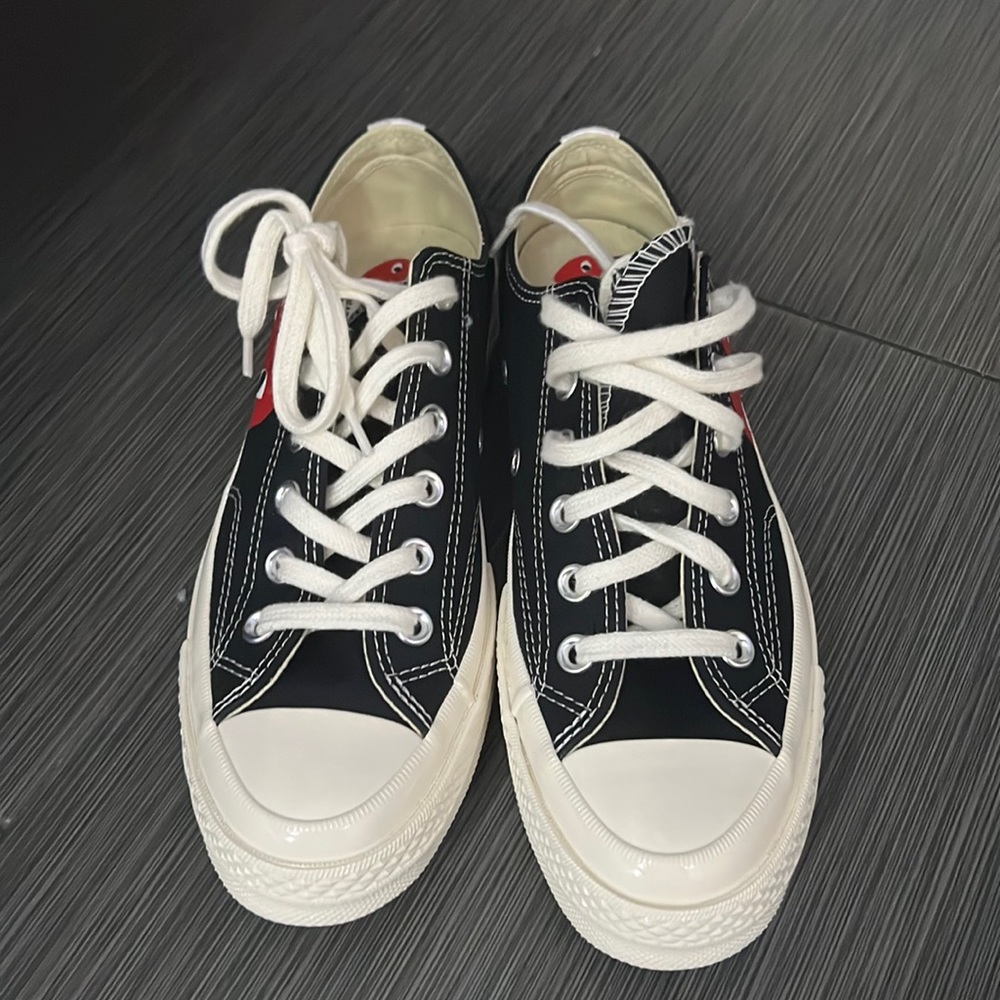 PLAY comme des garcons converse